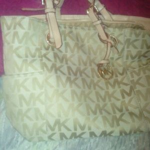 Michael kors purse