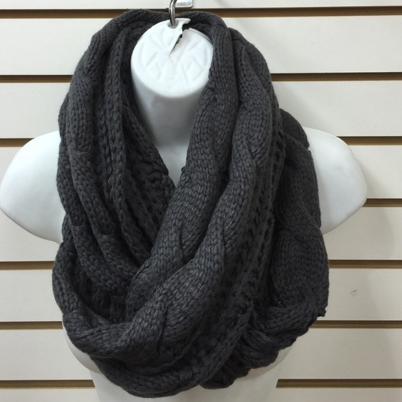 Infinity scarves - Picture 3 of 4