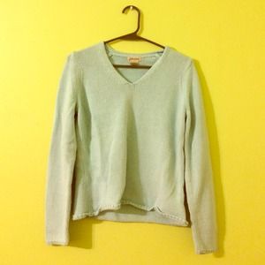 Sky light blue v-neck sweater