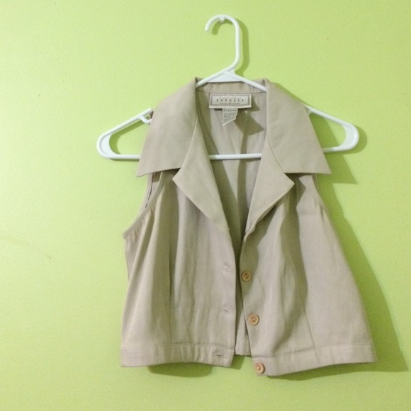Khaki vest
