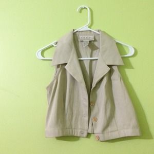 Khaki vest