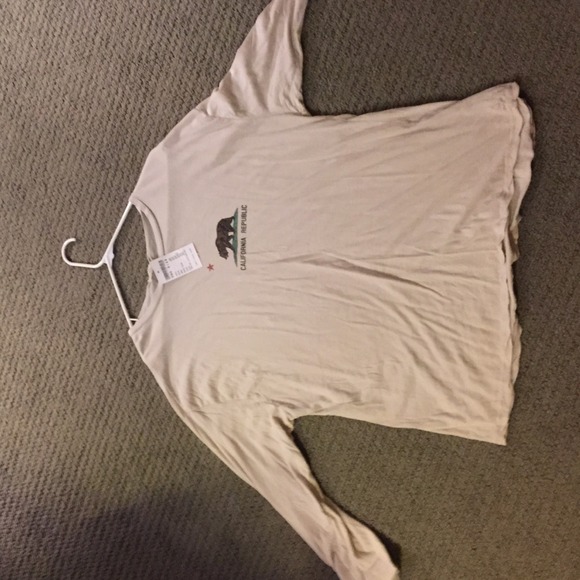 *NEW*Brandy Melville Samantha California bear top