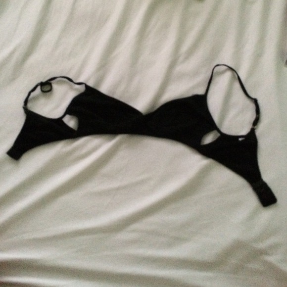 black brandy Melville bralette 🙈