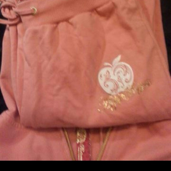 Apple bottom sweatsuit