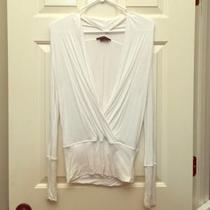 💓BCBGMAXAZRIA WHITE TOP💓