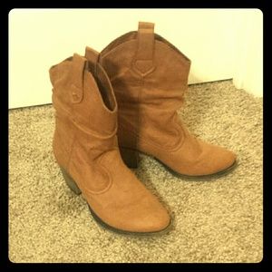 HOLD FOR JASMIN! Cowgirl boots