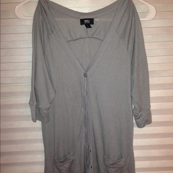 Loose cardigan