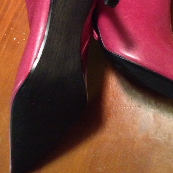 Steve Madden Leather Pointy Bootie Berry Color 7.5 - Picture 3 of 4
