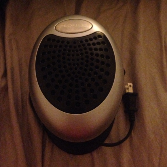 Nail dryer