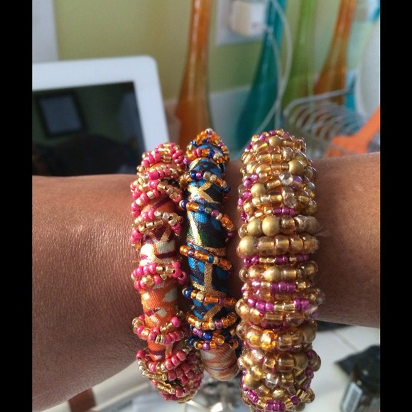 Beaded bangles for the Hip Girl - Picture 3 of 4