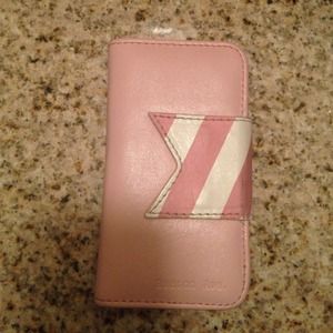 Pink iPhone 4s case