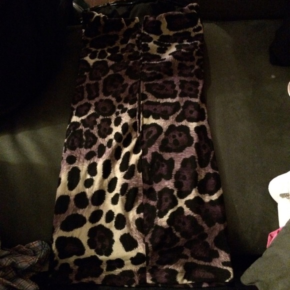 NWOT strapless Party Dress. - Picture 2 of 3