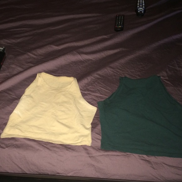 AA Sleeveless crop top bundle !
