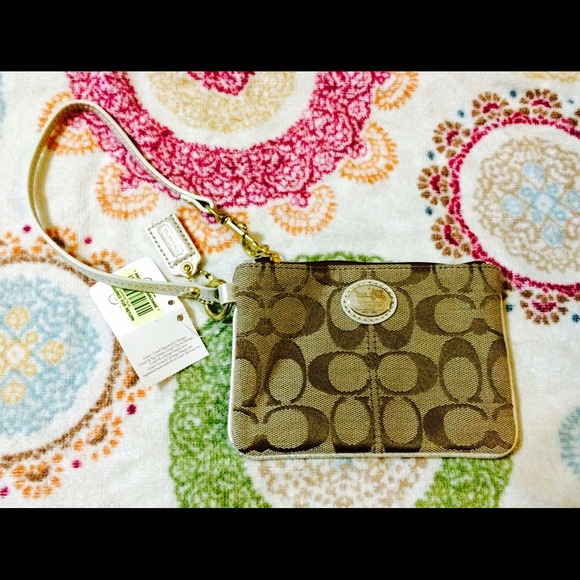 New coach wristlet
