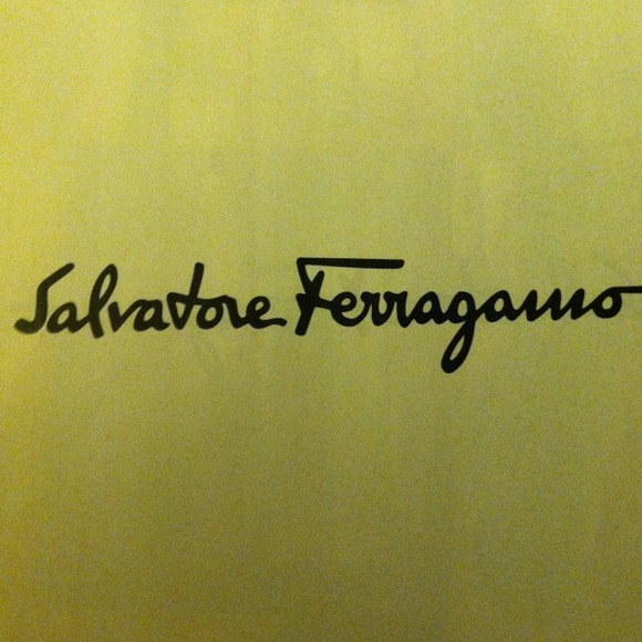 Salvatore Ferragammo great condition , size 9 - Picture 4 of 4
