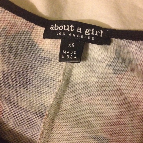 Cute Rue 21 Top 💖🎀 - Picture 3 of 4