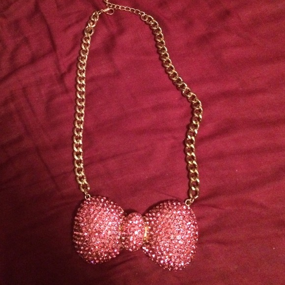 Bow tie necklace ... Brand new ... Never worn