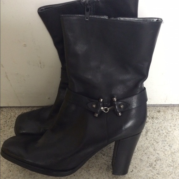Boots look new