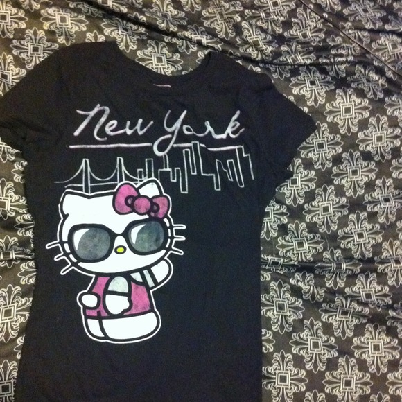 Hello Kitty Top - Picture 4 of 4