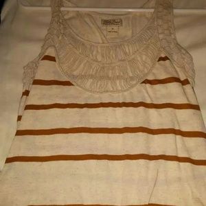 Sold❌🌟hot item!Too cute on!Lucky brand tank!!