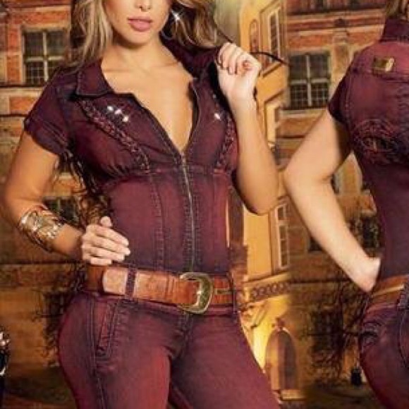 Burgundy short sleeve levantacola Jumpsuit - Picture 2 of 4