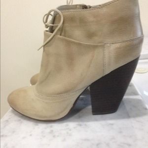 MIA Limited Edition ankle boot