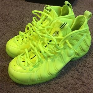 Air foamposite pro volts payment via PayPal