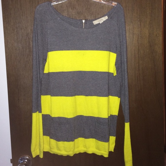 NWOT Ann Taylor loft size S sweater