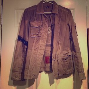 Light brown fitted cargo jacket