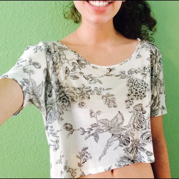 Size small, black floral crop shirt from F21