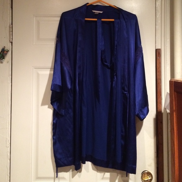 Victoria's Secret robe with lace detailing