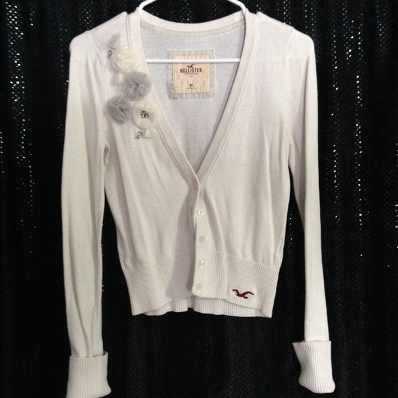Cream Hollister cardigan