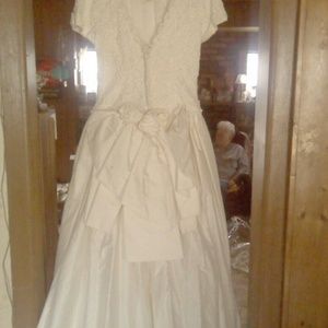 Wedding dress