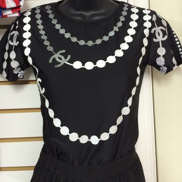 SOLD💥C H A N E L Set - Picture 3 of 4