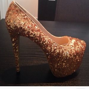 Gold sequin pump