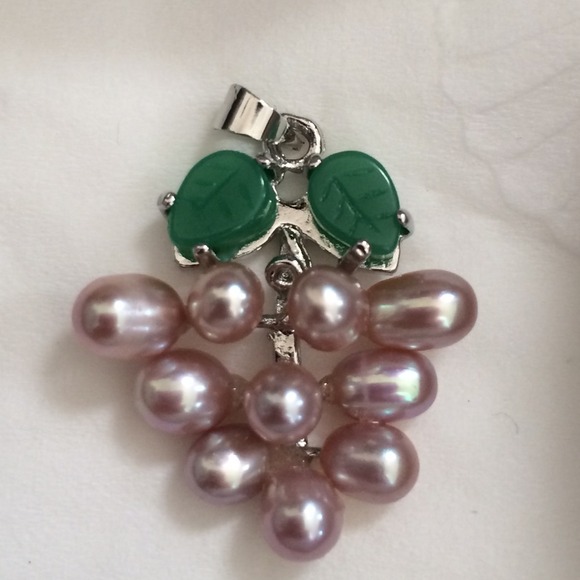 Real freshwater Pearl grape shaped pendant - Picture 3 of 4