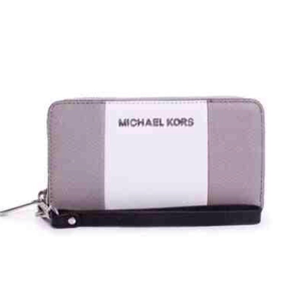 MICHAEL Michael Kors Clutches & Wallets - Michael Kors wallet
