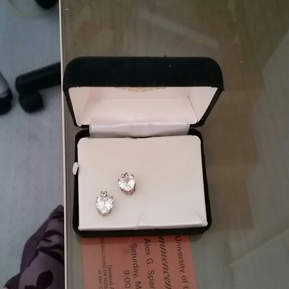 Heart shaped earings