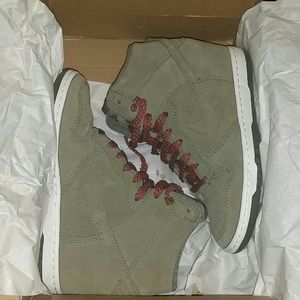 Women's Dunk Sky Hi Wedges