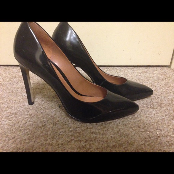 Genuine Leather Black Aldo Stiletto!