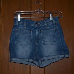 Levi high waisted shorts