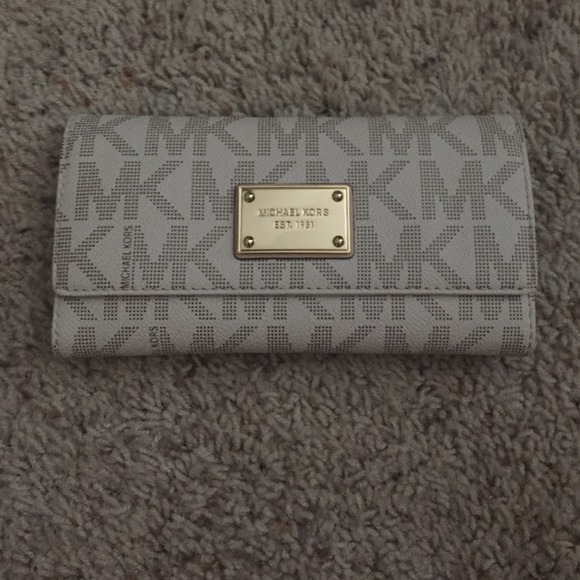 Michael Kors wallet