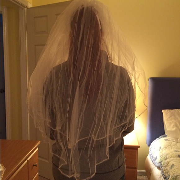 Classic style 2 tiered wedding veil