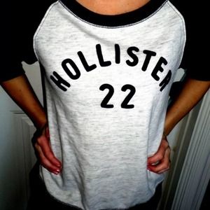 Hollister half sleeve black n white