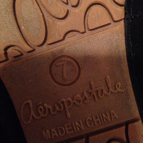 Slippers - Picture 2 of 2