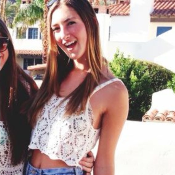 Festival Cropped crochet top - Picture 2 of 2