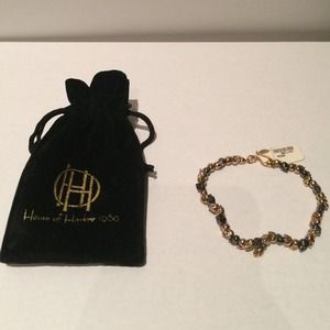 NEW House of Harlow Skull Bead Bracelet and Bag