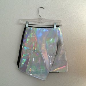 Asymmetrical, holographic skirt 👽