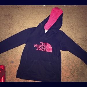 North Face sweatshirt! 💎