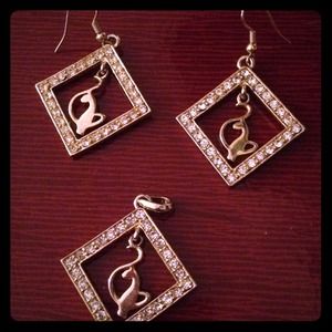 Baby phat necklace and earrings set gold tone